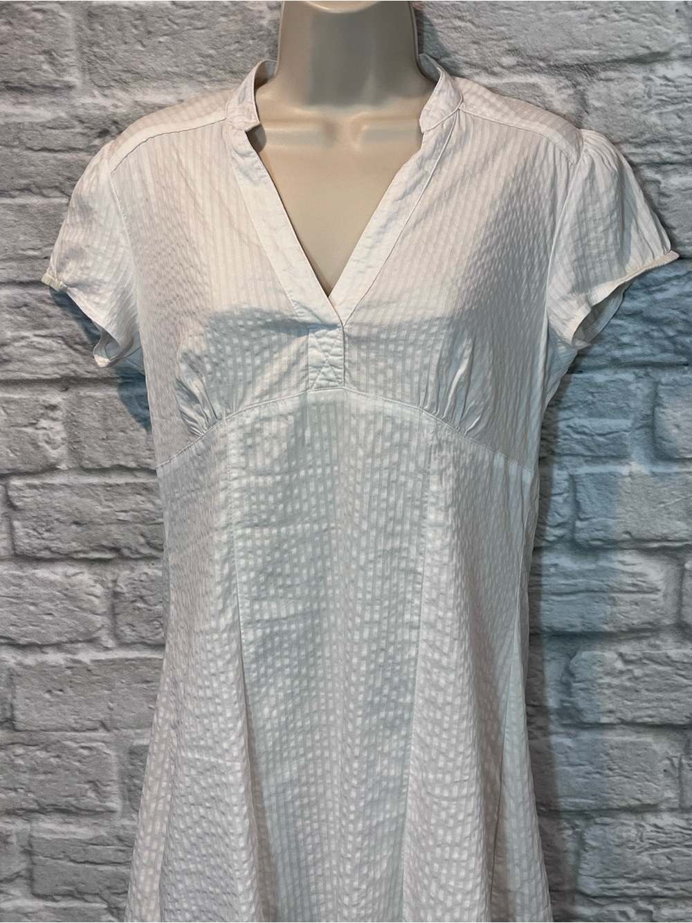 VTG Y2K Inscene White V-Neck Seersucker Cap Sleeve Mini Dress - Medium - Picture 5 of 15